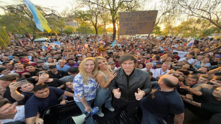 Milei y Virginia Gallardo en Corrientes: “Si seguimos por el camino de la libertad, nos traerá prosperidad para&nbsp;todos”