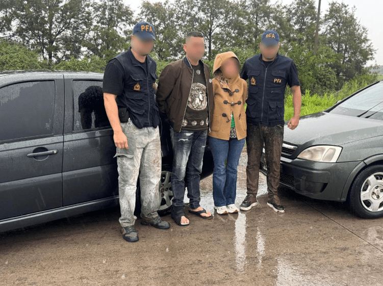 Cayeron en Argentina dos colombianos buscados por la Interpol acusados de lavar dinero para el Ejército de Liberación&nbsp;Nacional