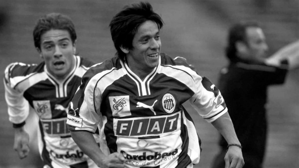 El adiós del goleador “Yerbatero”, ícono del fútbol&nbsp;argentino