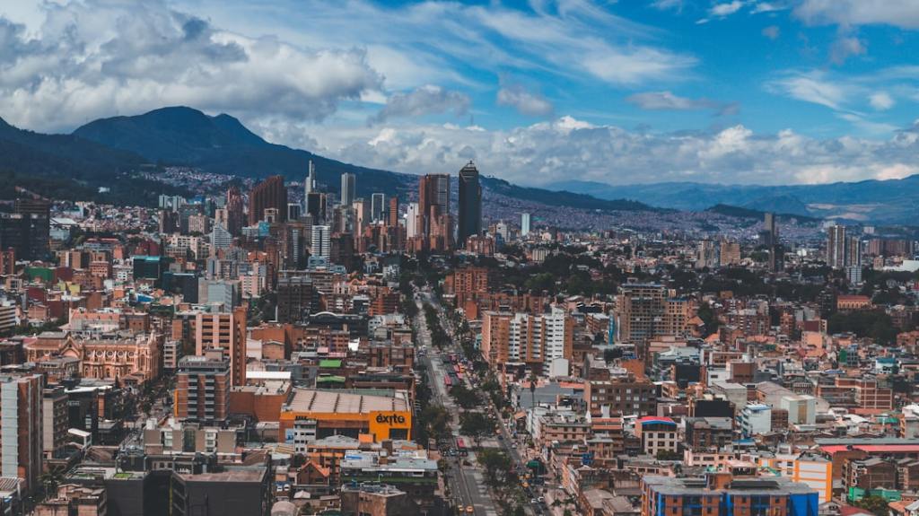 Terremoto de 7,4 en Colombia: imágenes del fuerte&nbsp;temblor